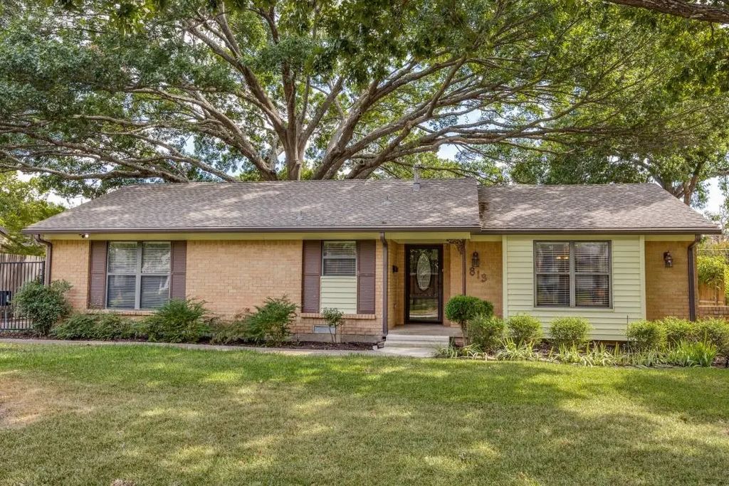813 Brookhurst Drive, Richardson
