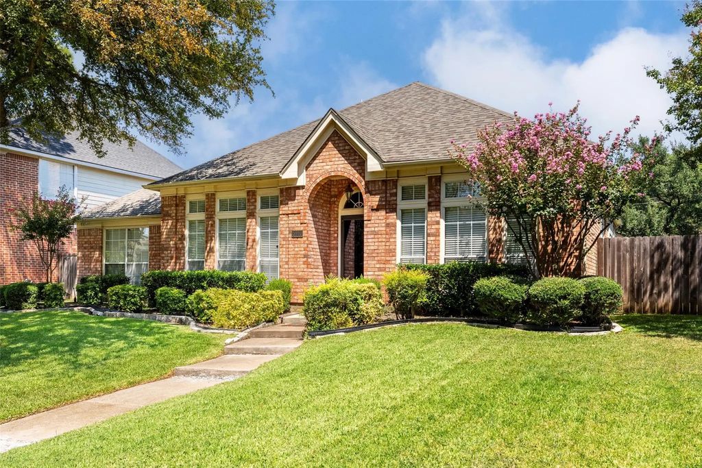 5116 Dewdrop Lane, Fort Worth