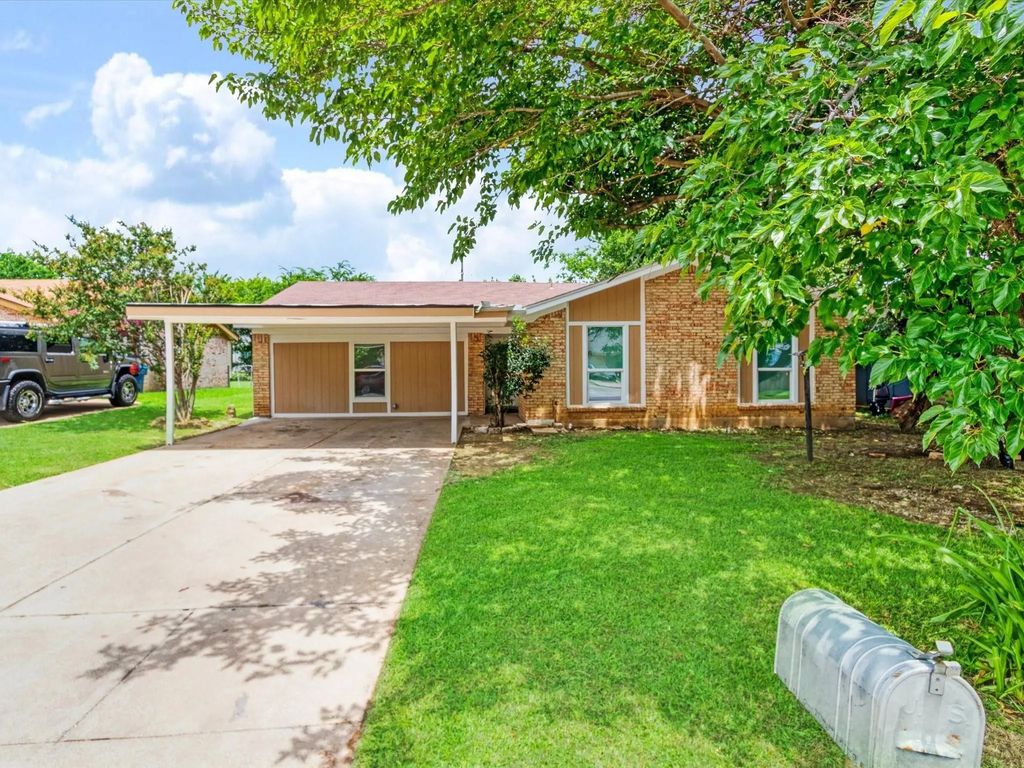 4901 Richardson Street, Fort Worth