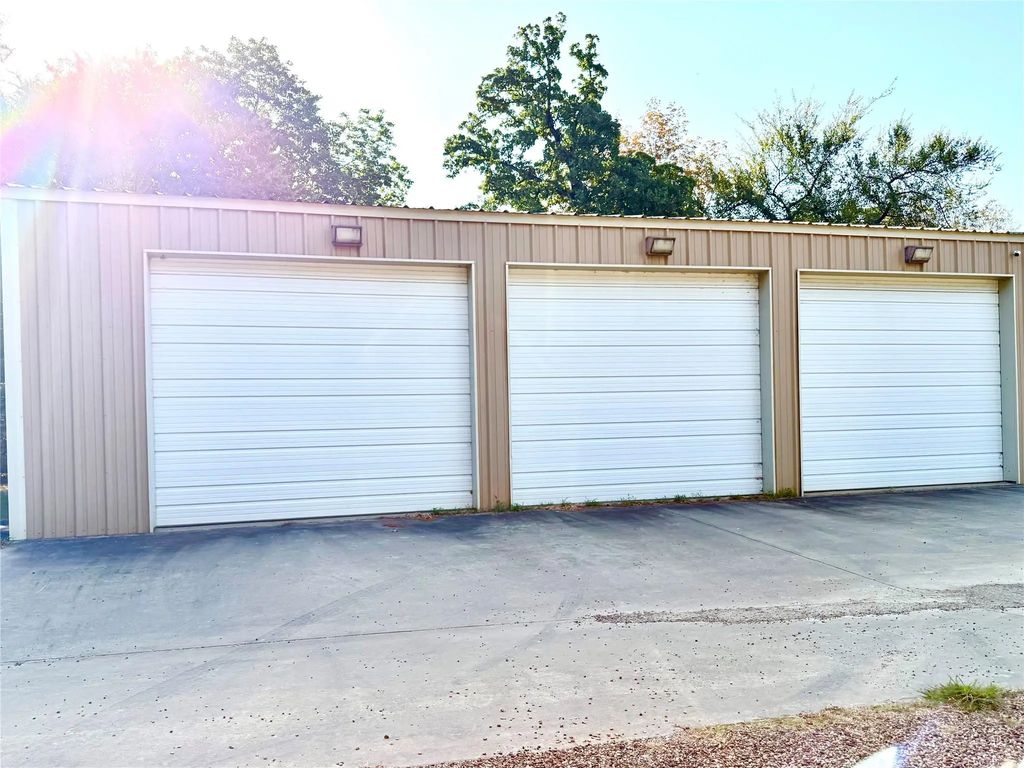 106 Hiawatha Drive, Mabank
