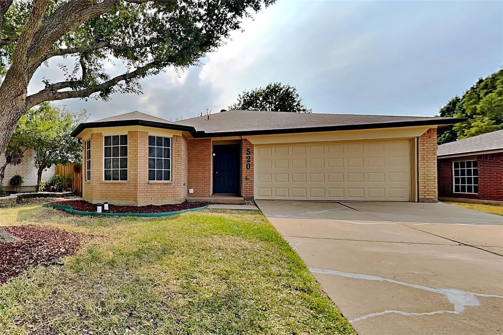 520 Hollyberry Drive, Mansfield