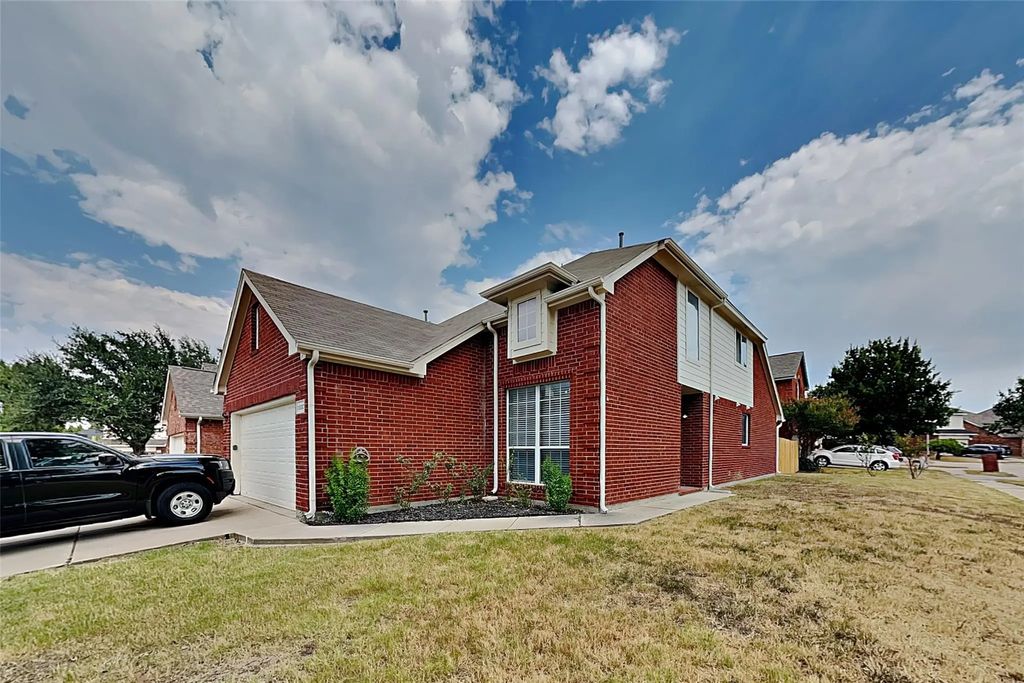 11800 Porcupine Drive, Fort Worth