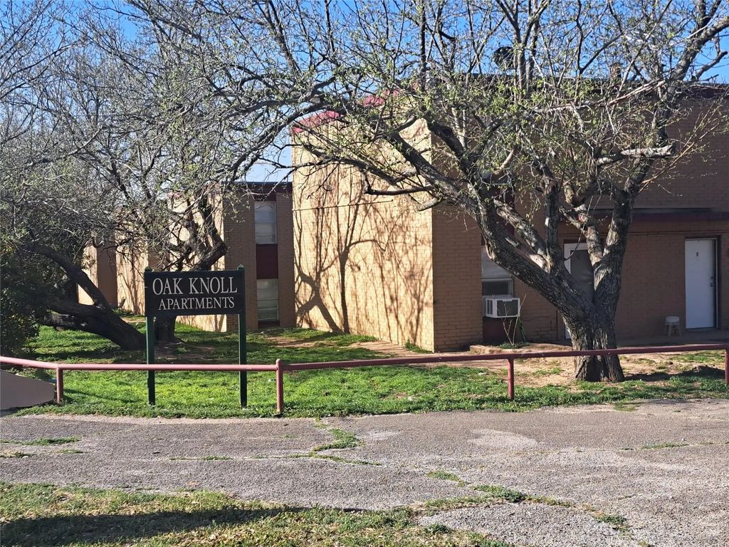 109 Mimosa Street, Weatherford