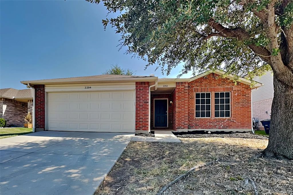 2204 Maple Drive, Little Elm