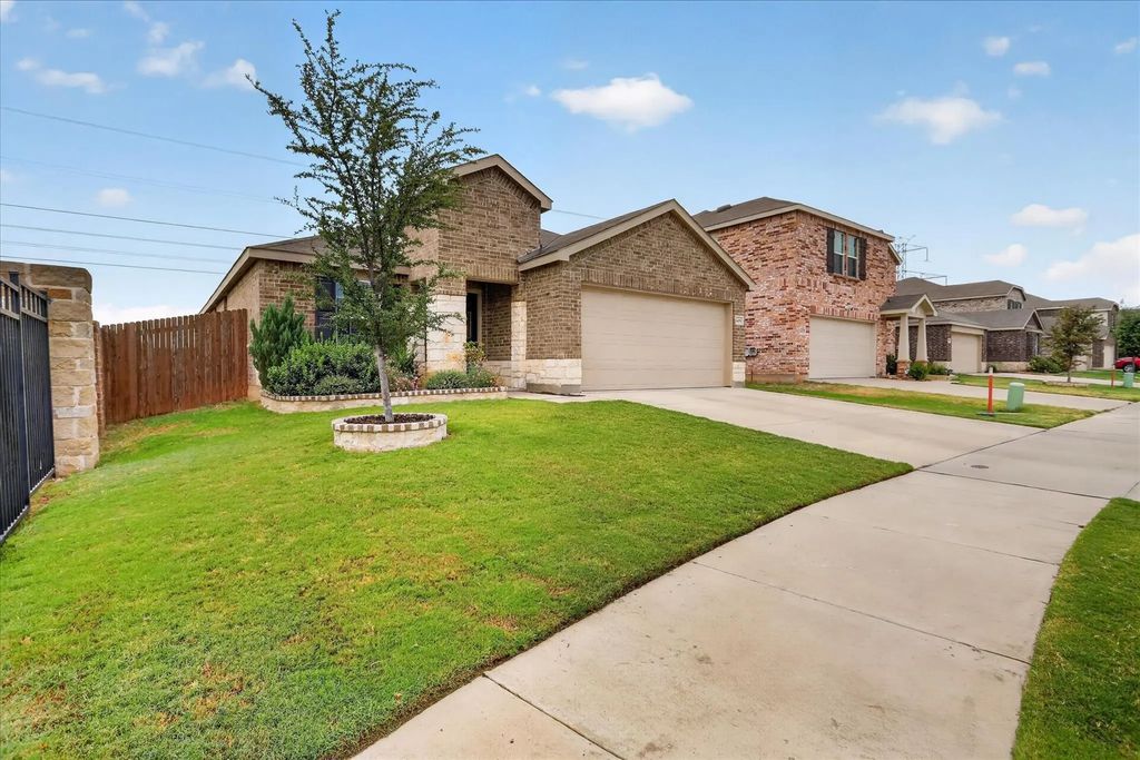 4409 Greenham Lane, Fort Worth