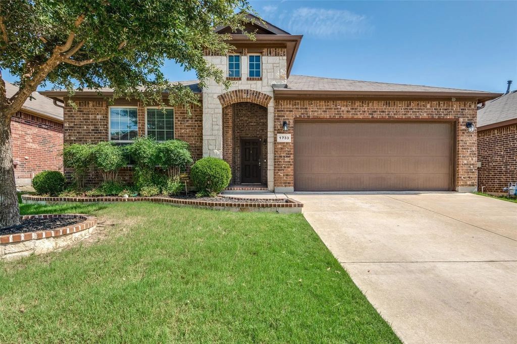 1733 Kachina Lodge Road, Fort Worth