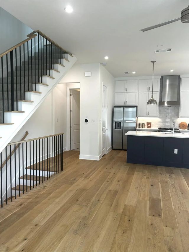 129 Vista Lane, Arlington