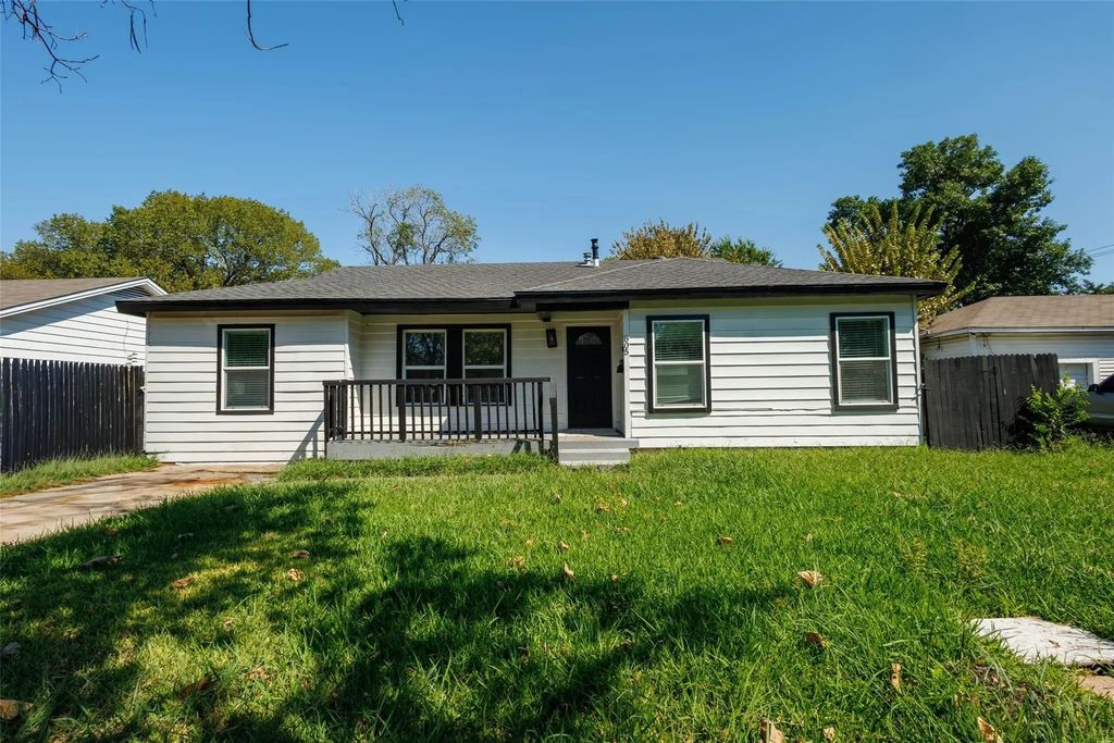 805 Crockett Street, Garland