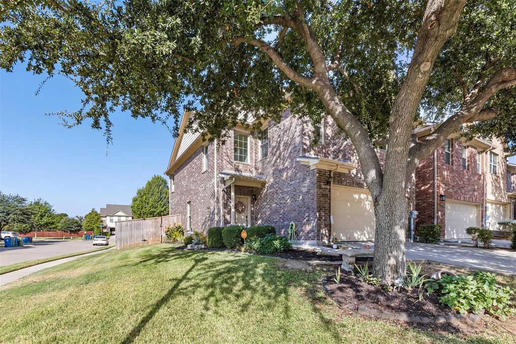 2656 Jacobson Drive, Lewisville