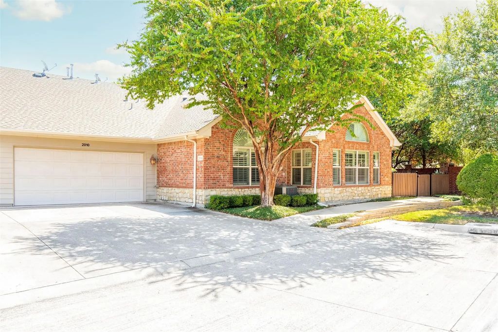 3241 Rosemeade Drive 2010, Fort Worth