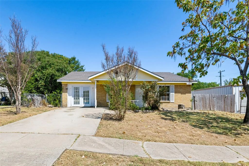 404 Yellow Jacket Drive, Ferris
