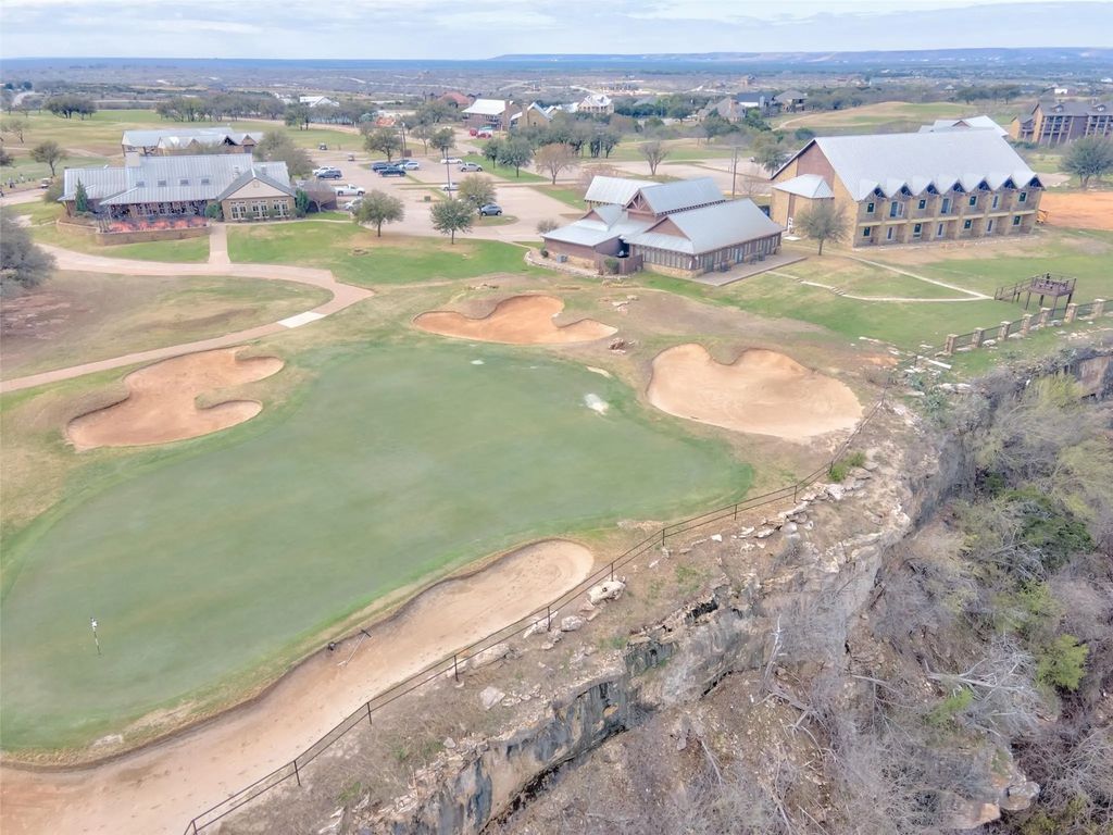 435 Turnberry Loop, Graford