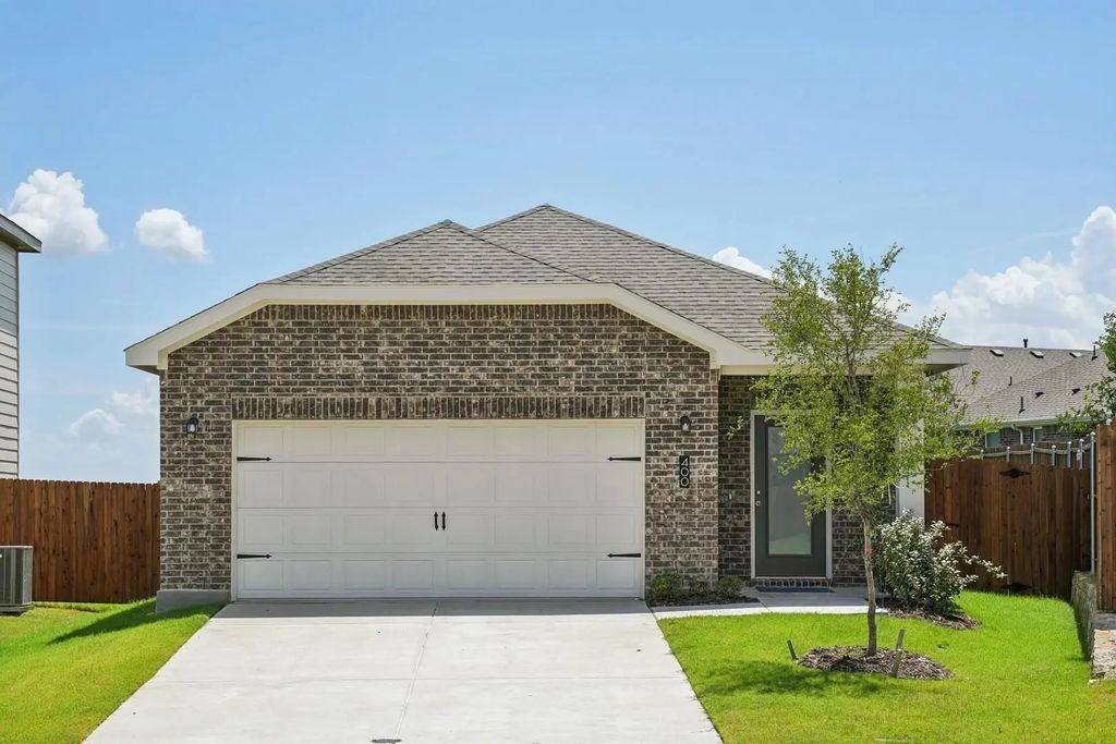 5528 Hastings, Forney