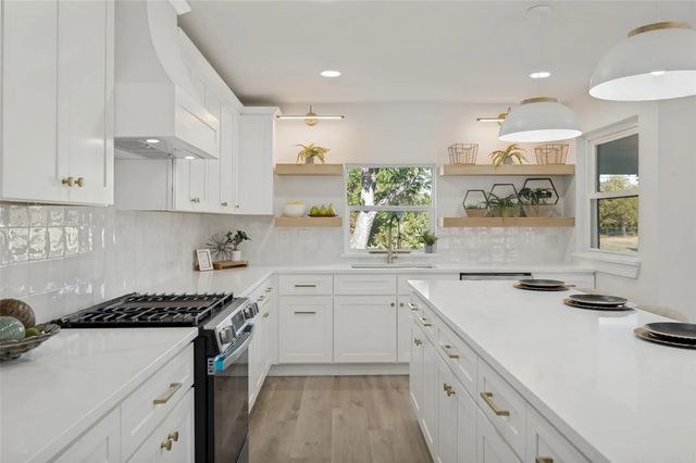 14517 Dennis Lane, Farmers Branch