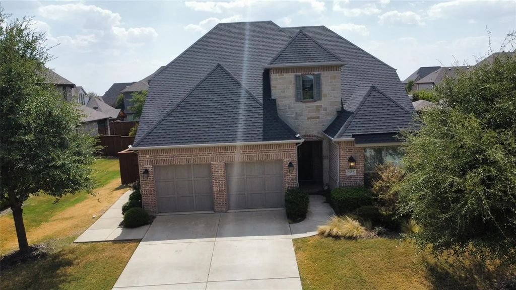 2615 Maverick Way, Celina