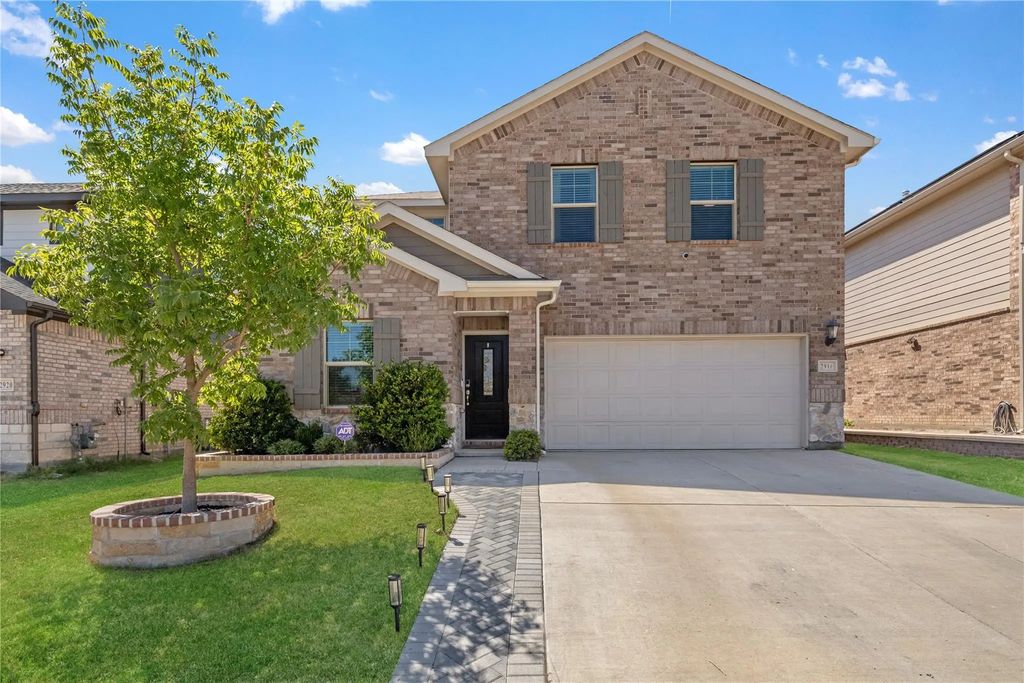 2916 Plumbago Drive, Fort Worth