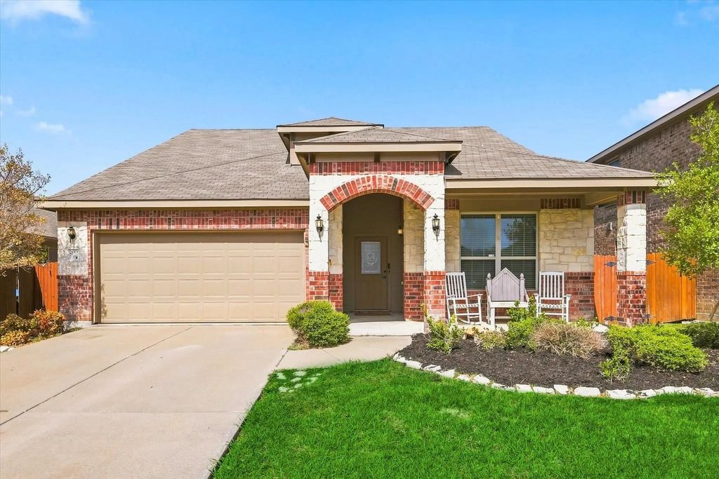 2113 Danibelle Drive, Heartland