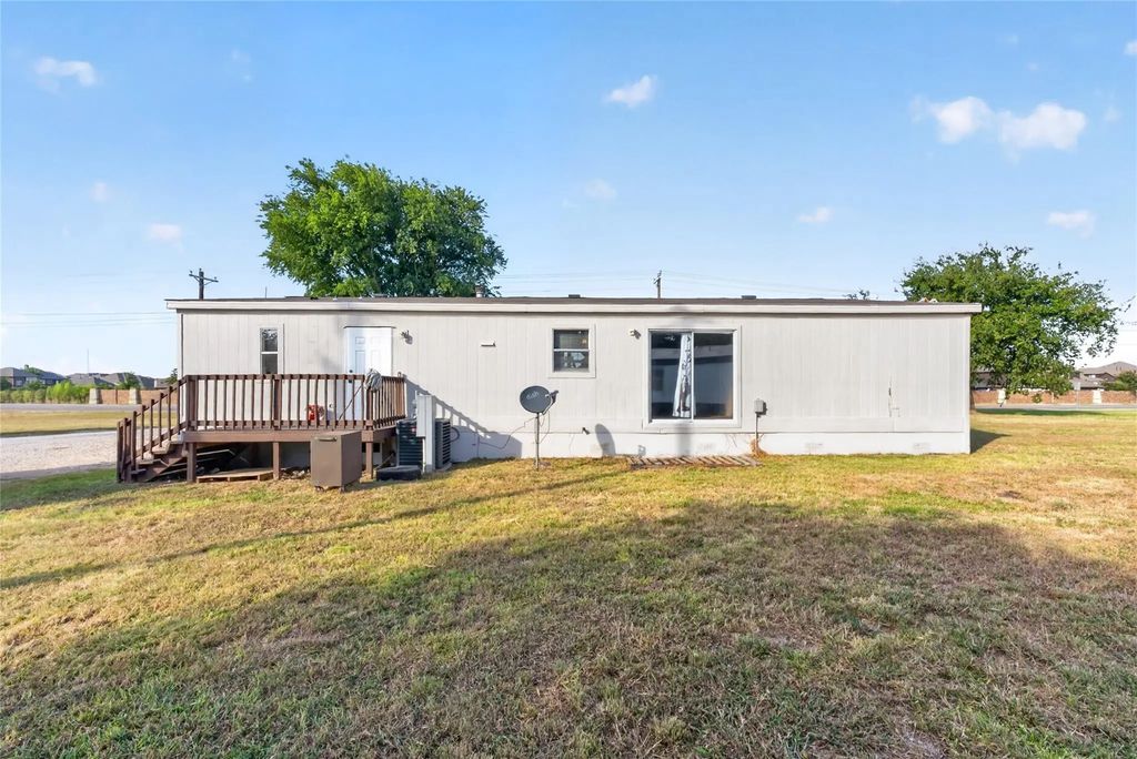 1341 Flying L Lane 11, Mansfield