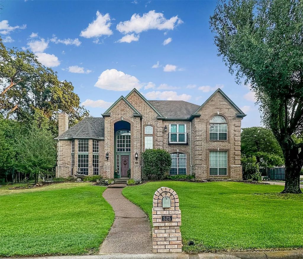 525 Ravenaux Drive, Southlake