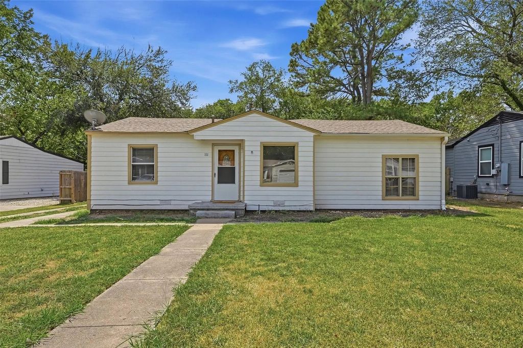 111 Atkinson Drive, Sherman