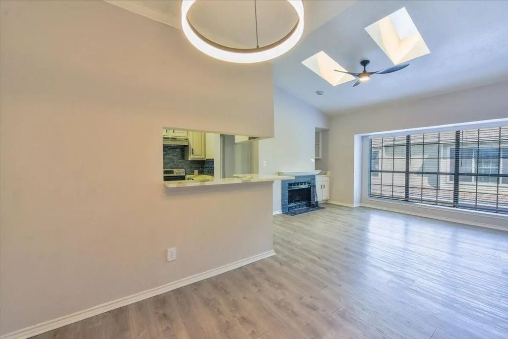 5619 Preston Oaks Road 705, Dallas