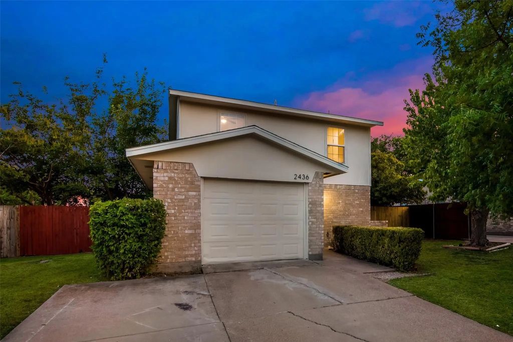 2436 Dancy Drive N, Fort Worth