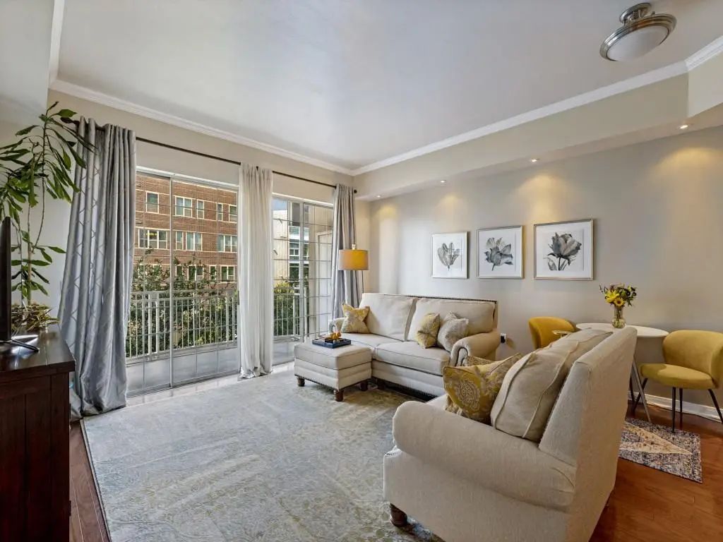 3225 Turtle Creek Boulevard 318, Dallas