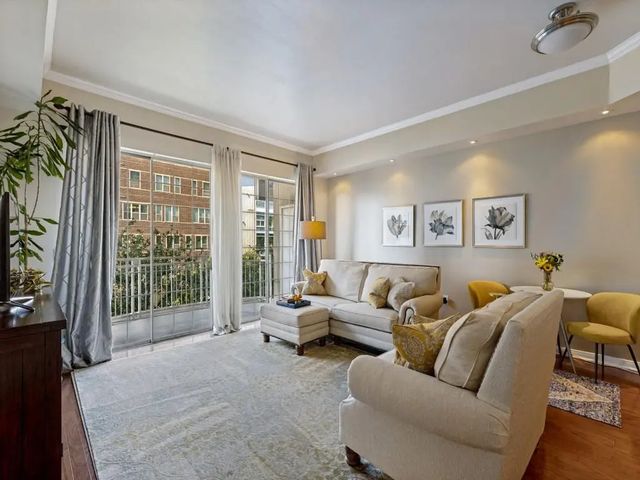 3225 Turtle Creek Boulevard 318, Dallas