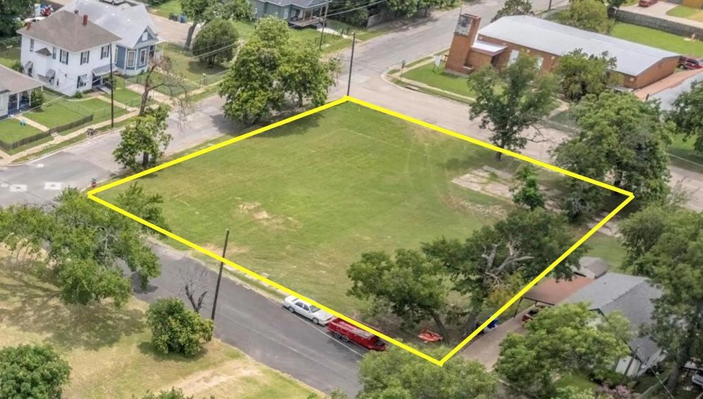 900 N 14th Street, Waco