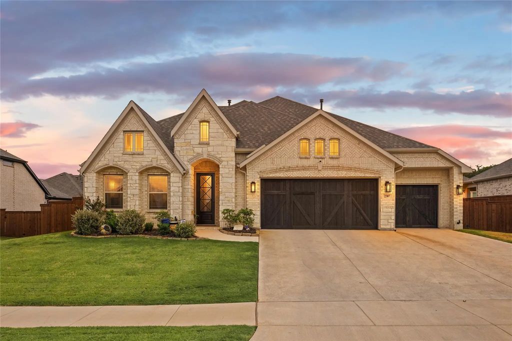 2307 Knapp Trail, Mansfield