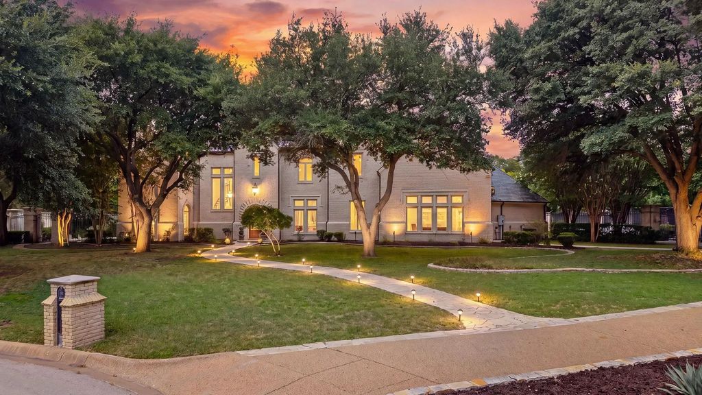 6704 Blair Court, Benbrook