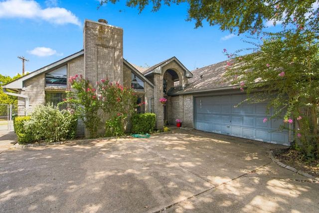 1100 Coker Drive, Flower Mound