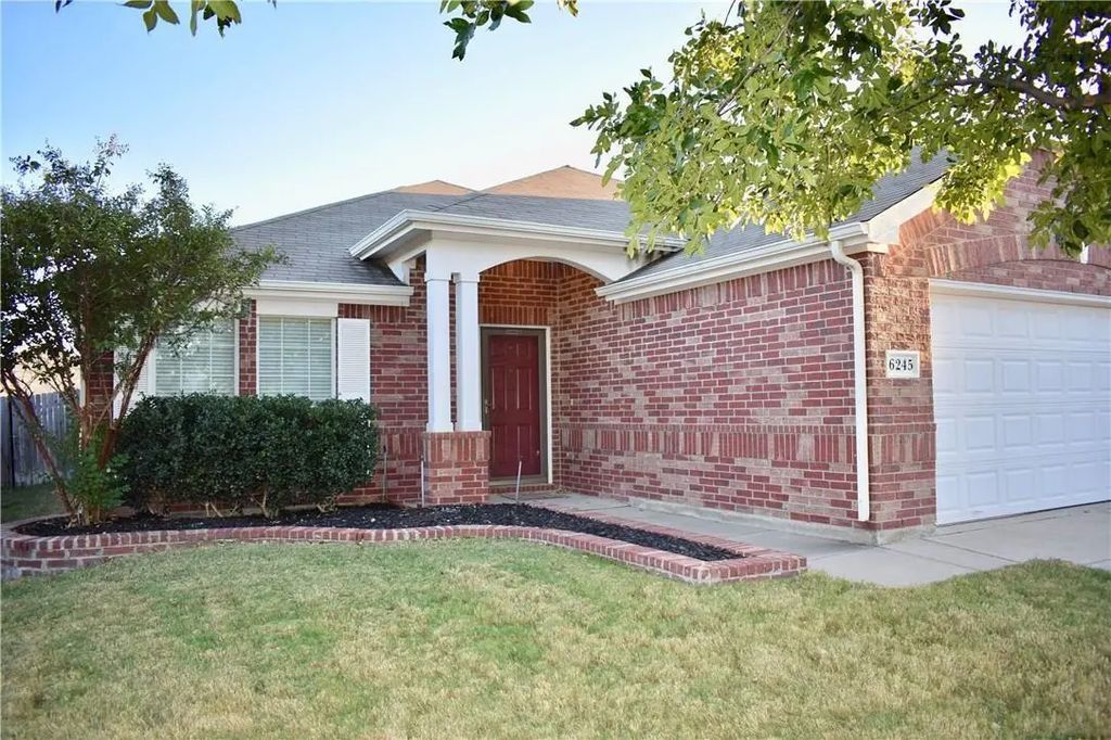 6245 Trinity Creek Drive, Fort Worth