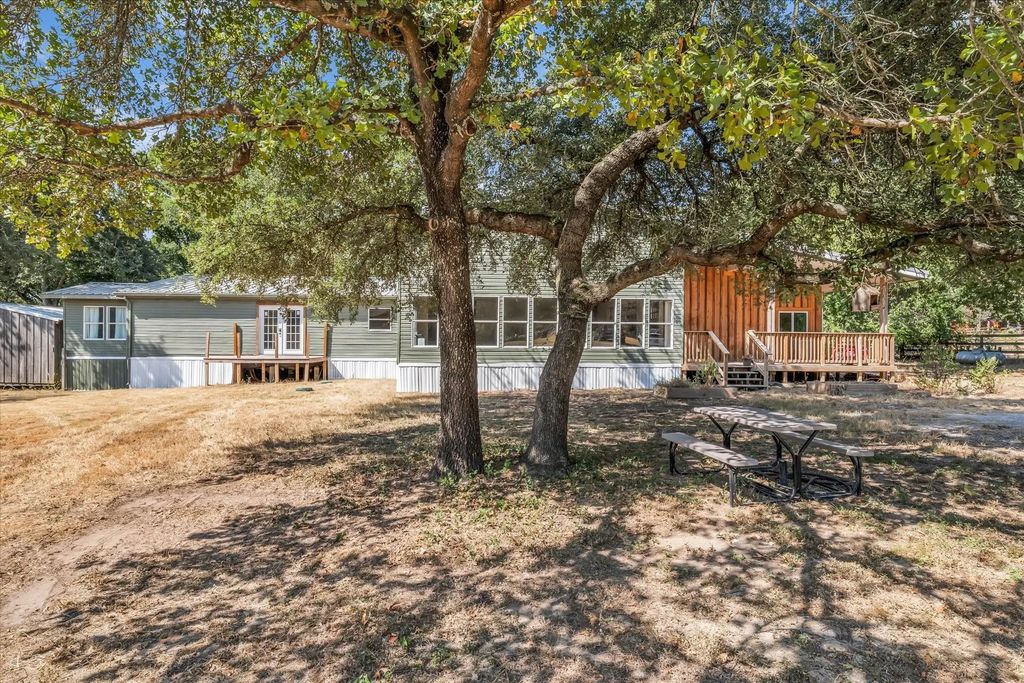 245 Windmill Lane, Waco