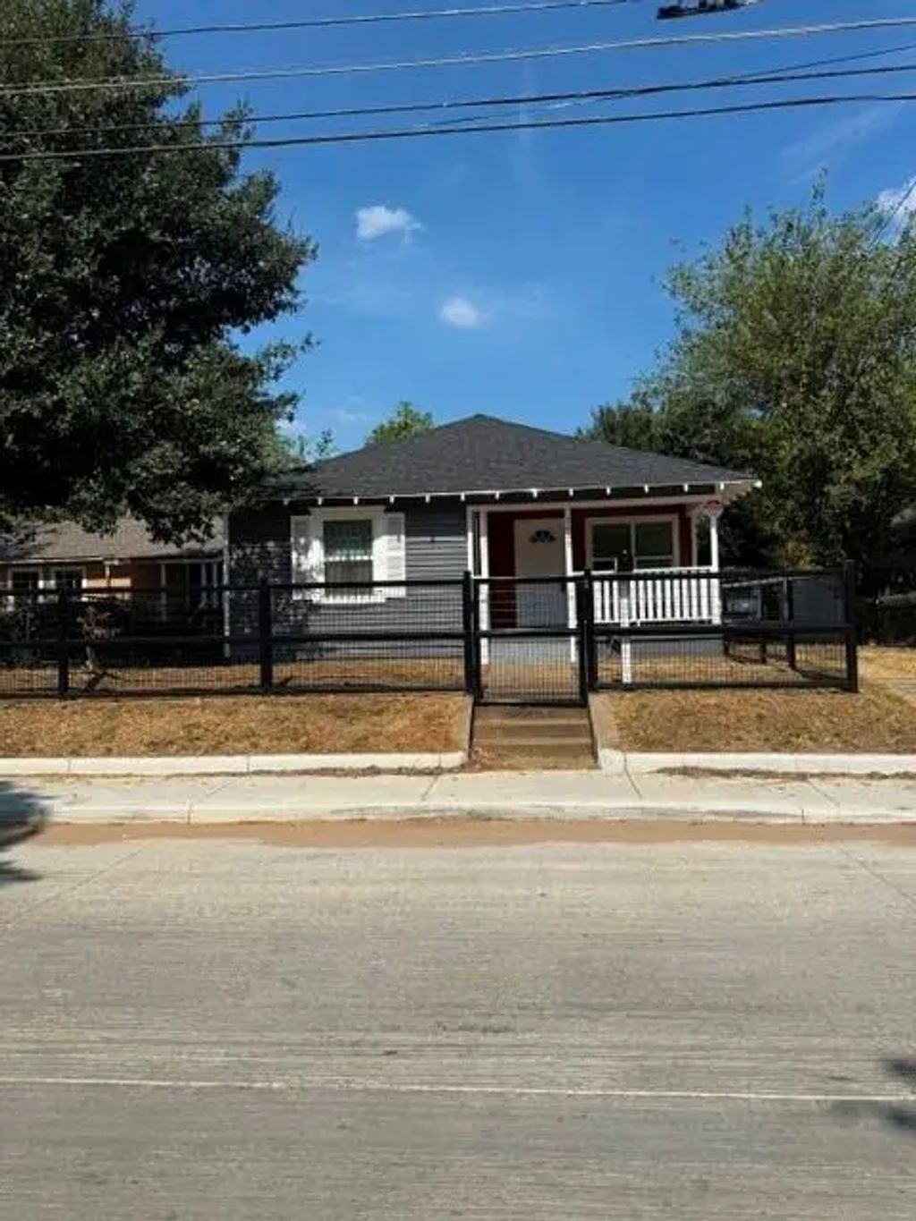 3823 Jamaica, Dallas