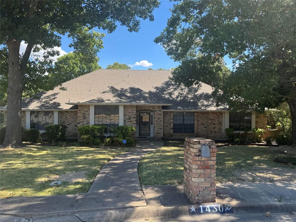1430 Marlene Place, DeSoto