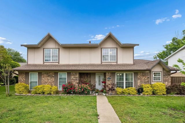 2417 Laurel Lane, Plano