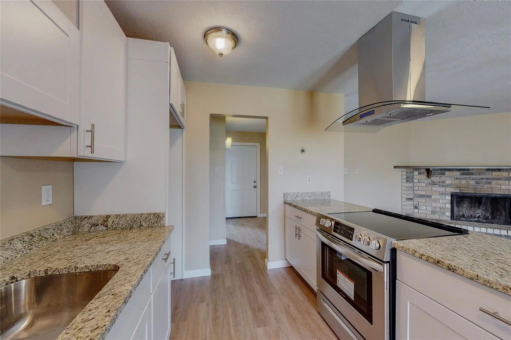 5568 Ragan Drive, The Colony