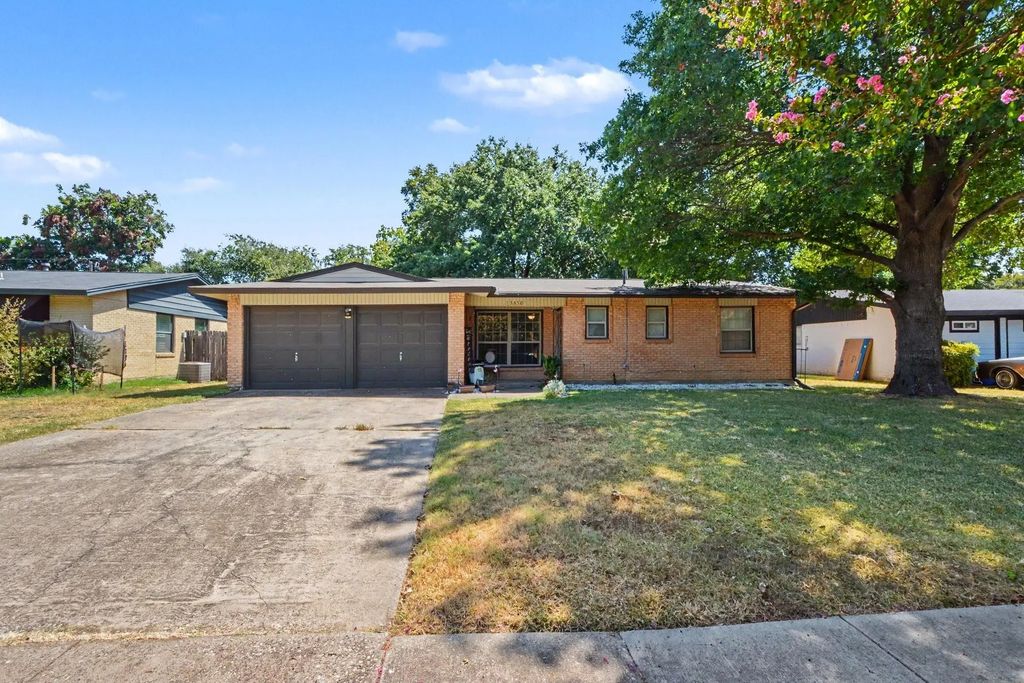 13650 Pyramid Drive, Farmers Branch