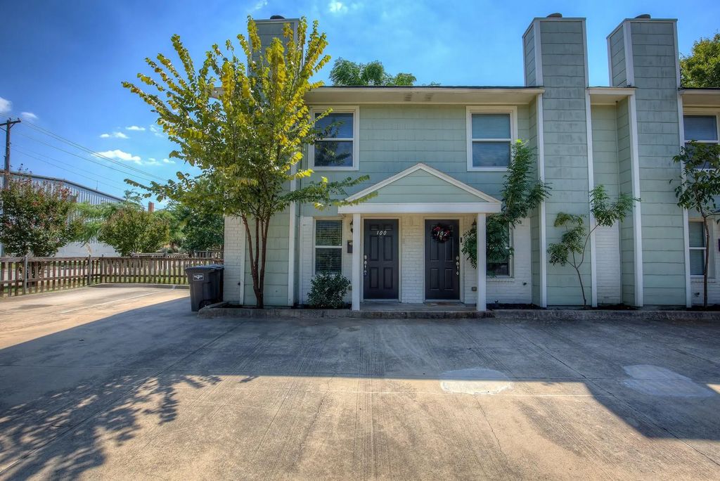1500 Lipscomb Street 102, Fort Worth