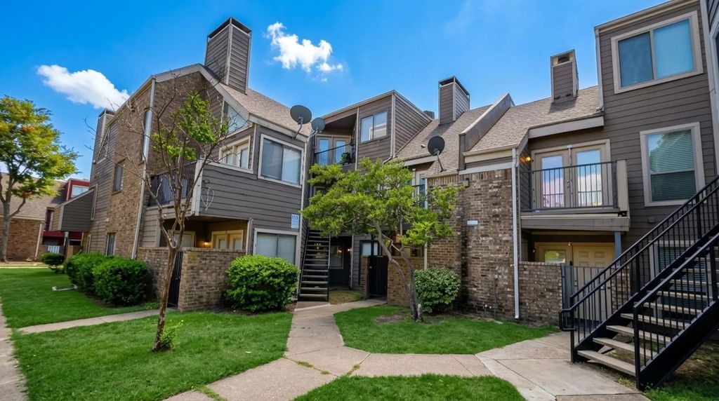 9829 Walnut Street O 207, Dallas