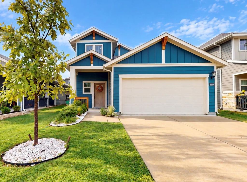 2228 Cliff Springs Drive, Forney