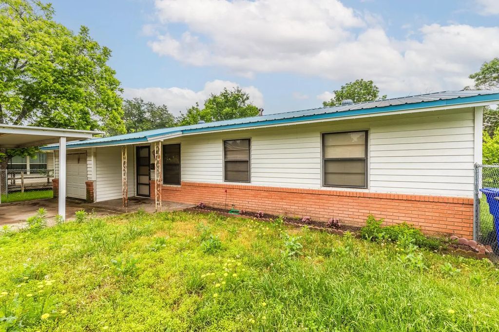 1516 Bryan Avenue, Waco