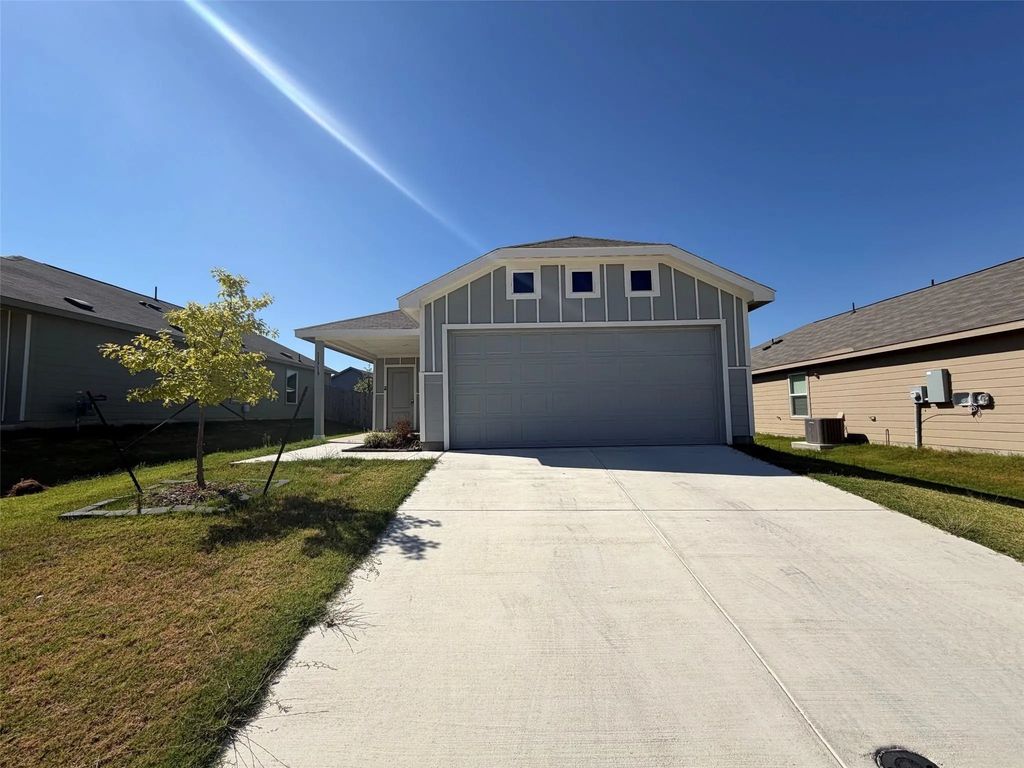 11719 Bone Spring Drive, Rhome