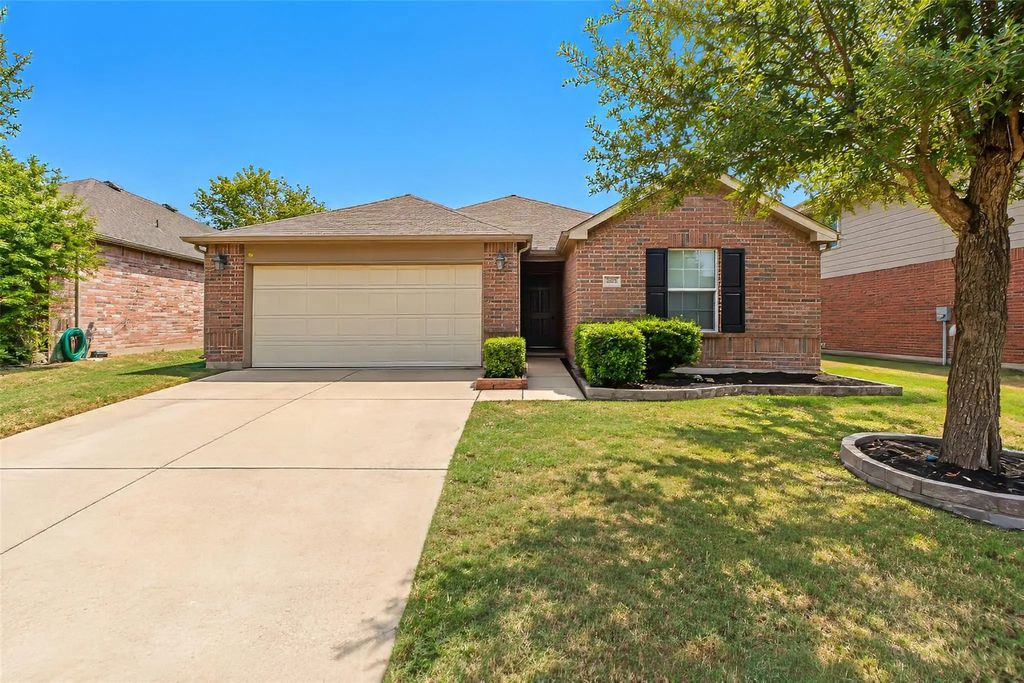 3208 Brixton Drive, Fort Worth