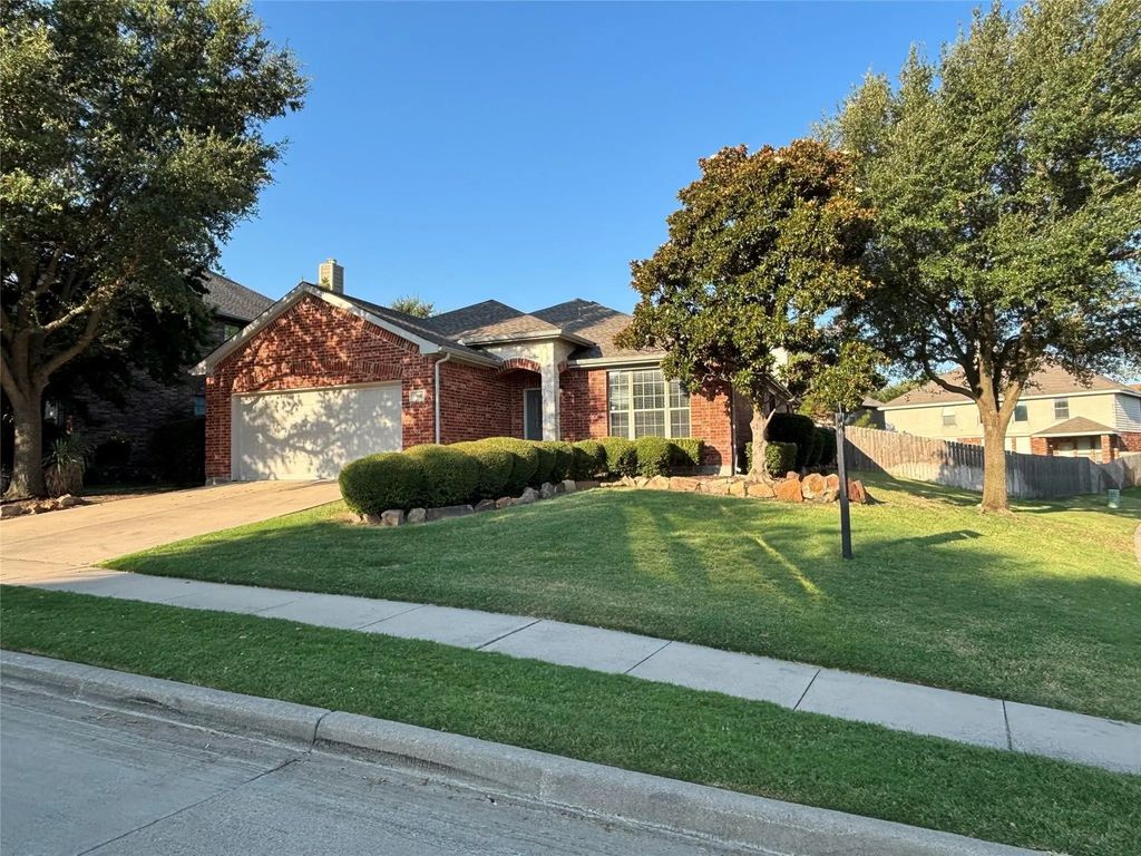 1000 Prairie Heights Drive, Fort Worth