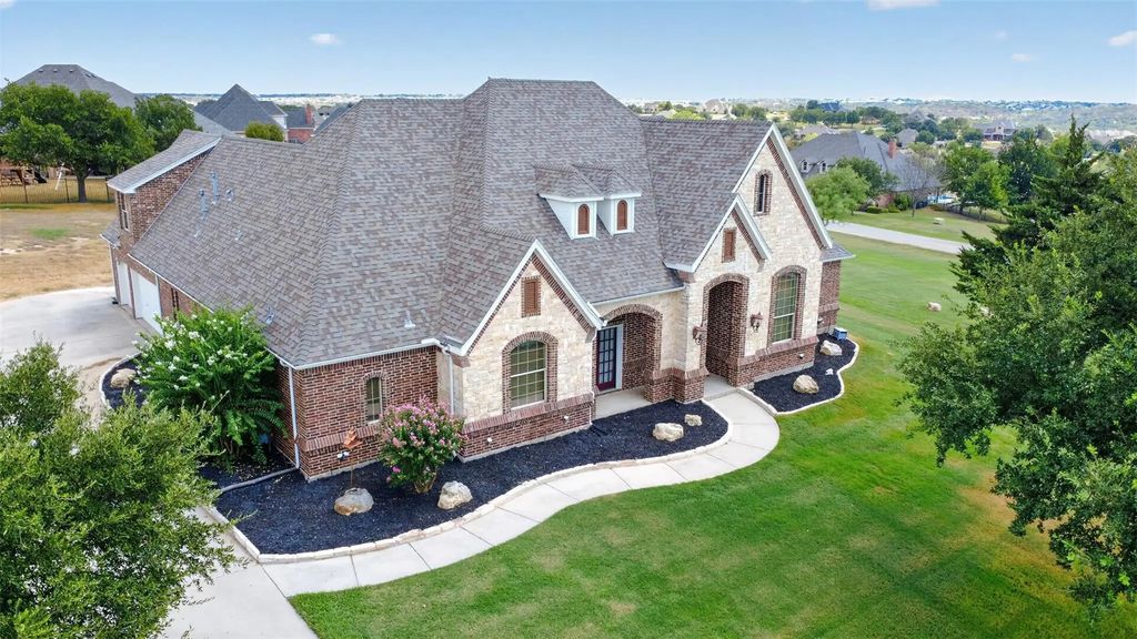 9900 Harbour View Lane, Fort Worth