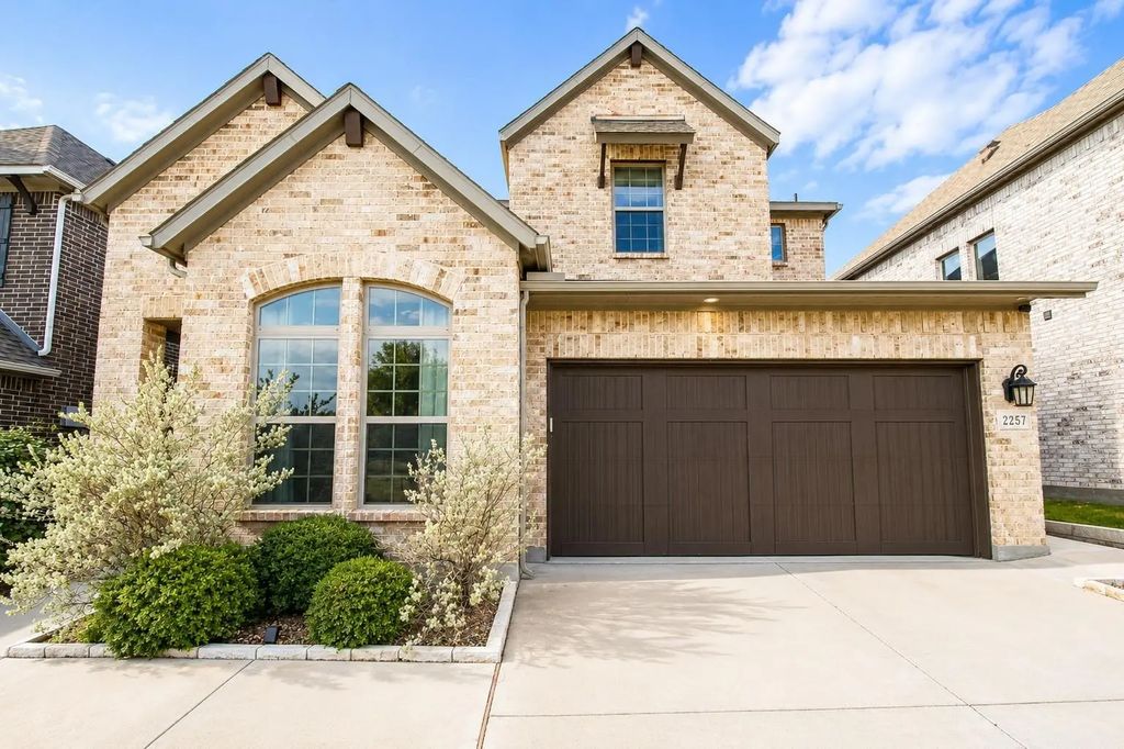 2257 Lexington Way, Carrollton