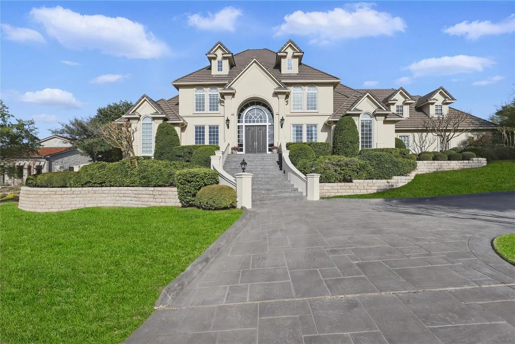 6800 Oak Hill Drive, Fort Worth