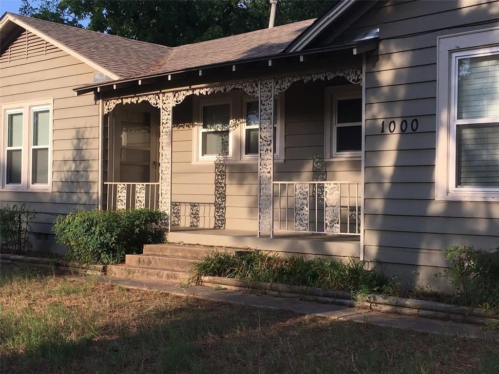 1000 Stuart, Denton